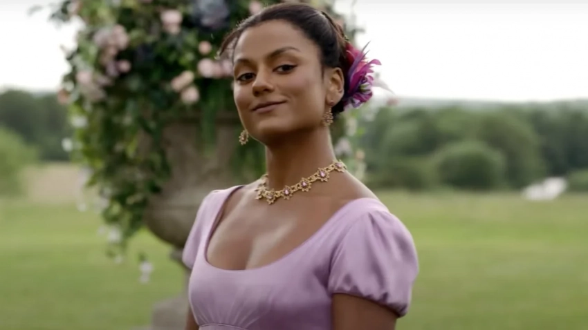 Симон Эшли из «Бриджертонов» была бы не прочь сыграть в новой версии «Лары Крофт»