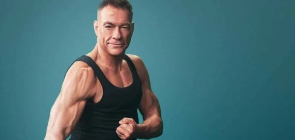 Жан-Клода Ван Дамма обвиняют в сексуальной эксплуатации несовершеннолетних. В Румынии завели уголовное дело