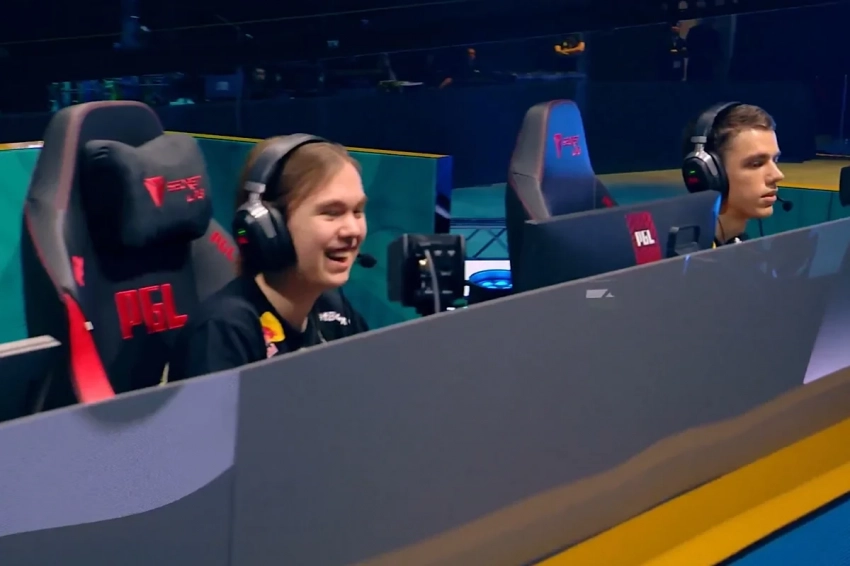 Team Spirit и Astralis встретятся в финале PGL Astana 2025 по CS2