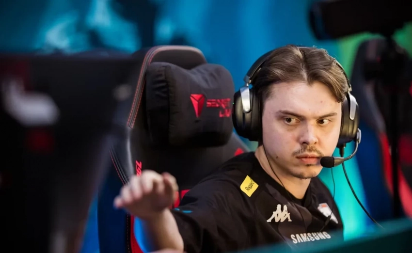 Глава Virtus.pro обсудил ситуацию с новым тренером и эмоциональными выкриками electroNic