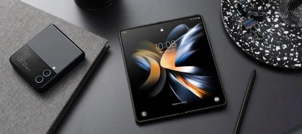 Ритейл: В России почти вдвое выросли продажи складных смартфонов – Портал статей