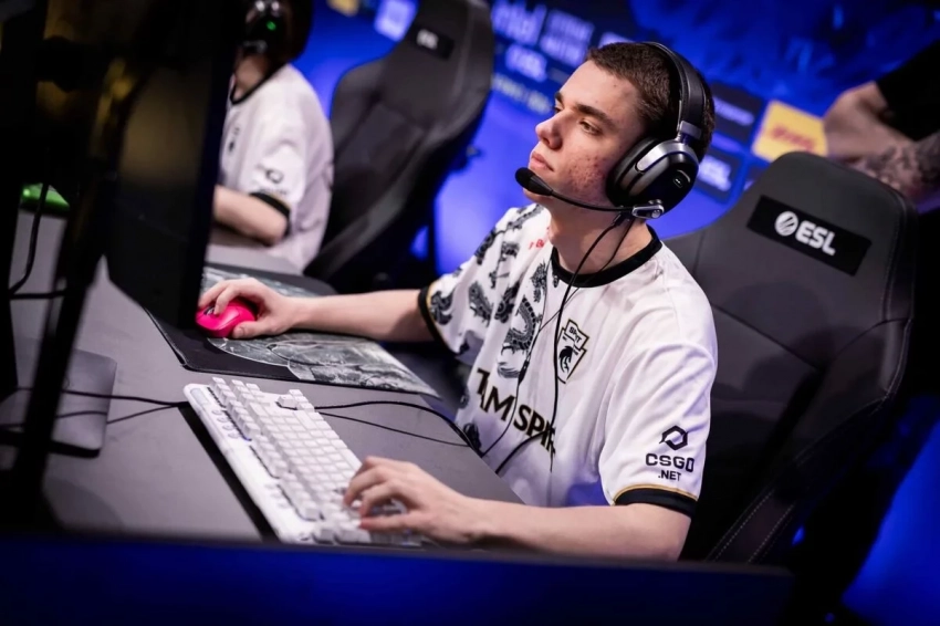 Райз усомнился в причинах ухода zont1x из Team Spirit по Counter-Strike 2